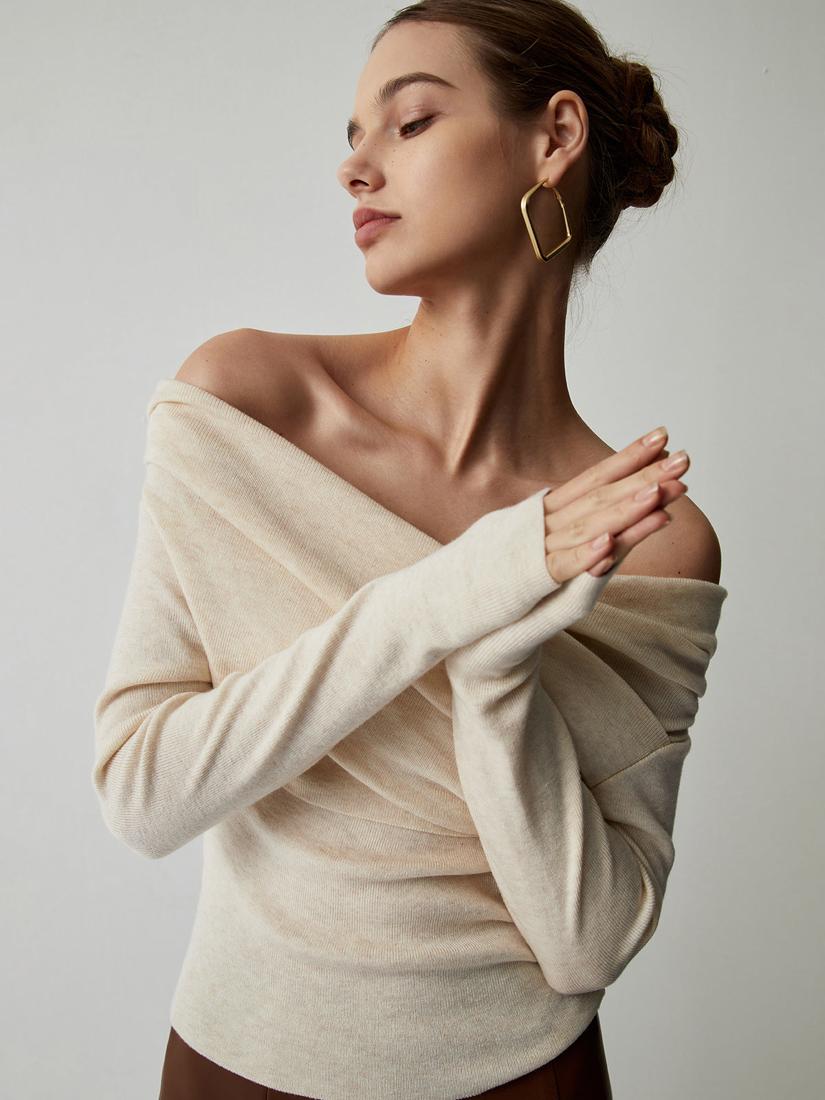 Women's Slim-Fit Long Sleeve Knit Top 50% Polyester 50% Acrylic