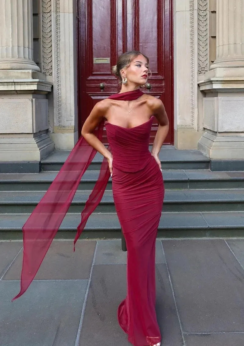 Aniyah Strapless Bodycon Maxi Dress - Figure-Flattering Evening Gown