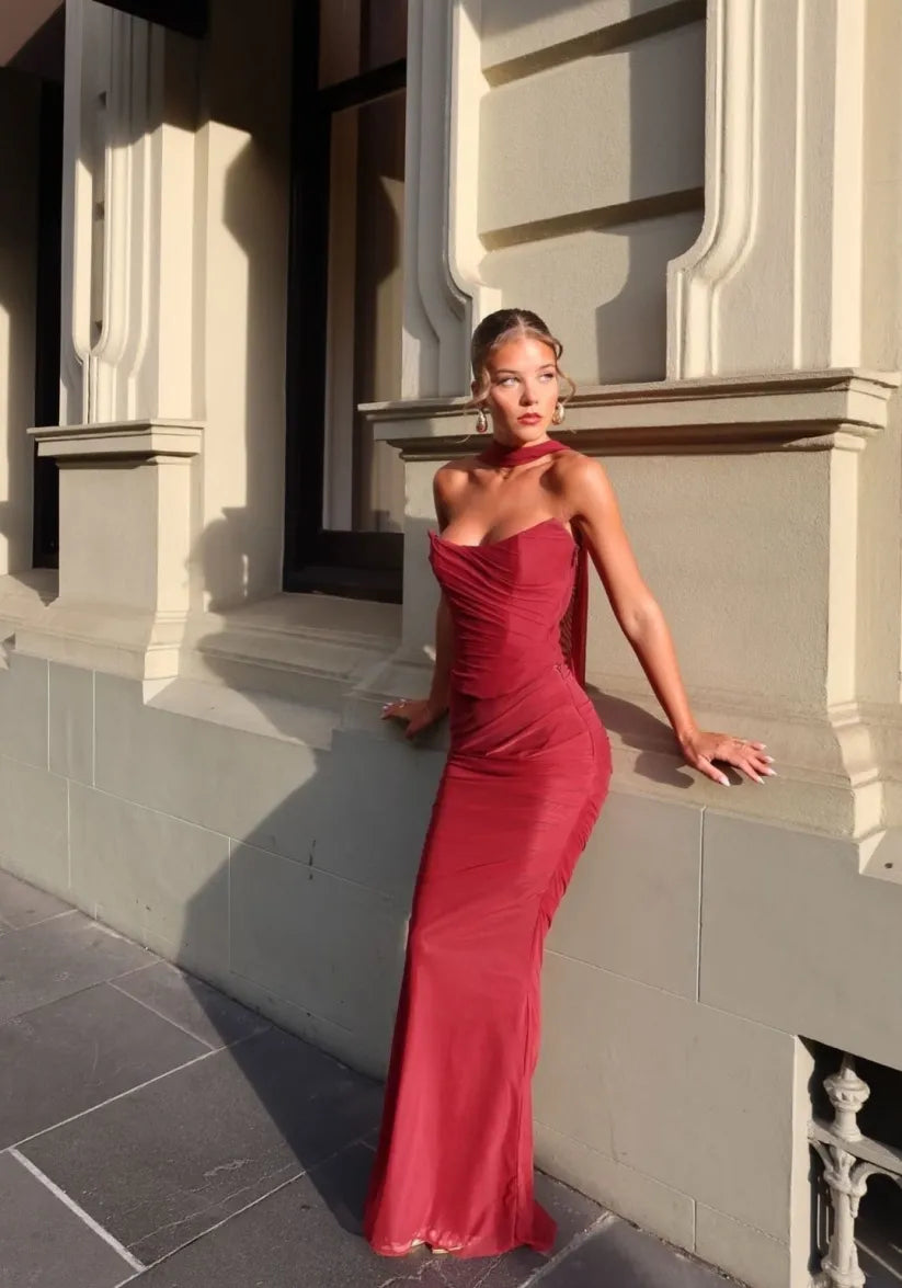Aniyah Strapless Bodycon Maxi Dress - Figure-Flattering Evening Gown